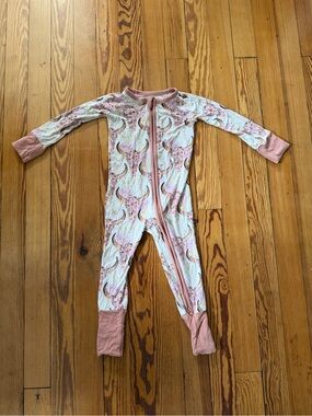 The Sleepy Sloth Bamboo Convertible Zip Sleeper Floral Longhorn 12-18M